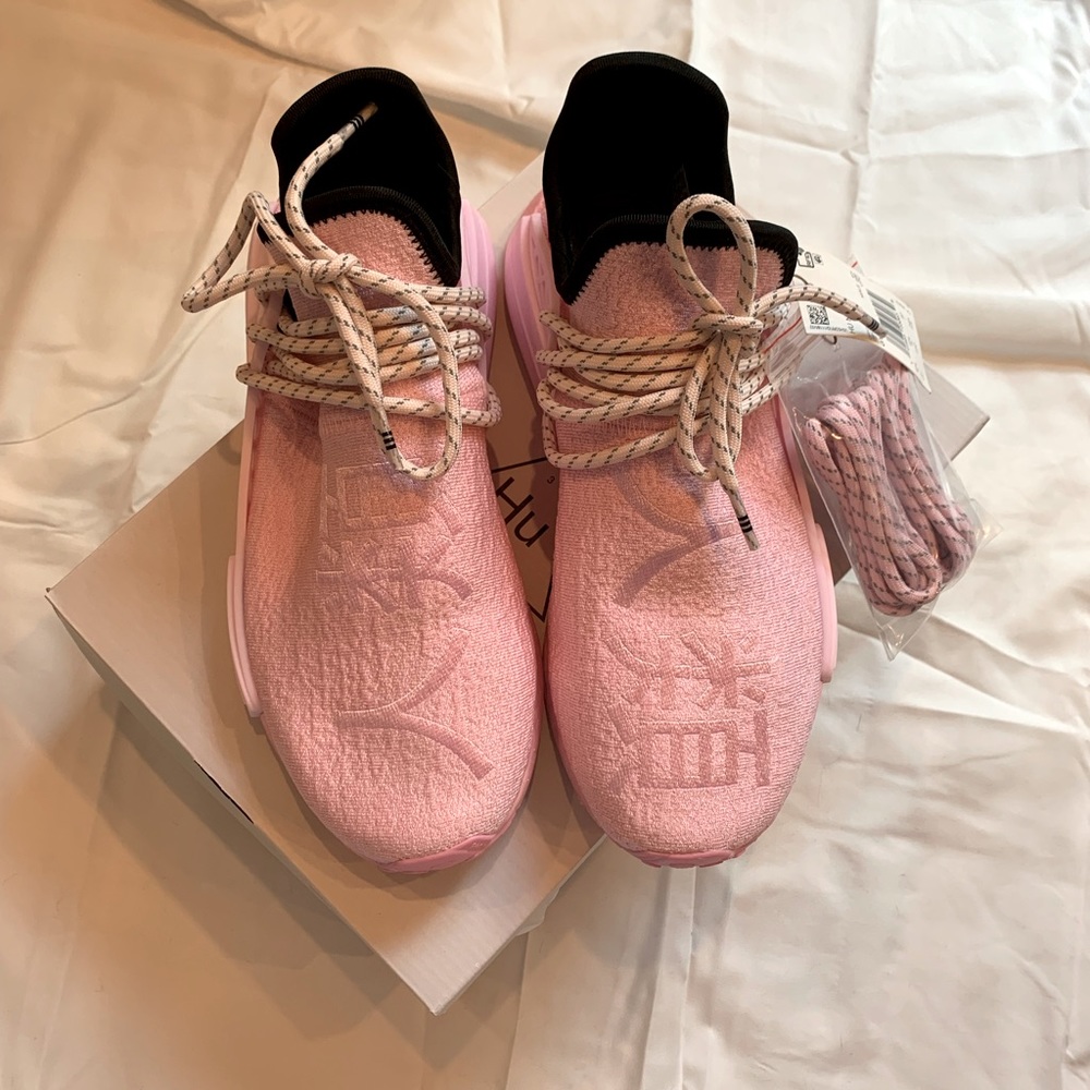 HU NMD Pharrell x Adidas - size 7 (unisex sizing)